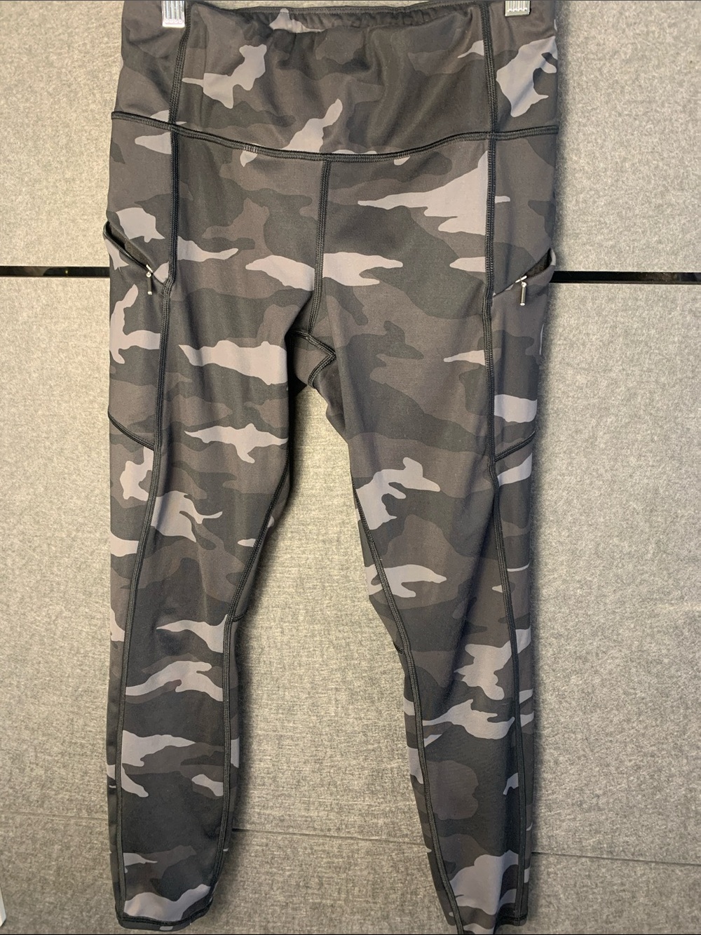 Athleta Black and Gray Camo Leggings
